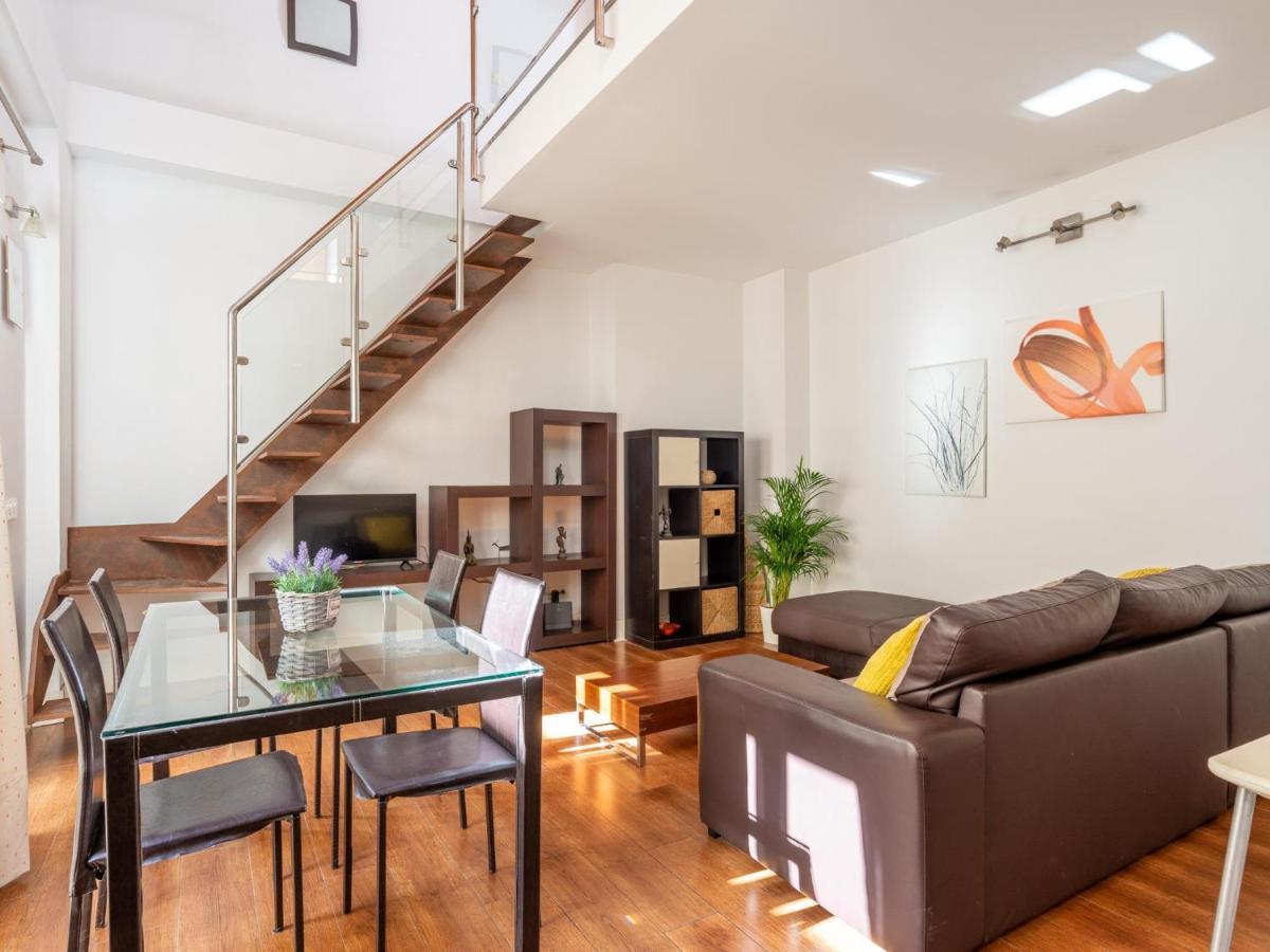 Lu&cia Duplex Center